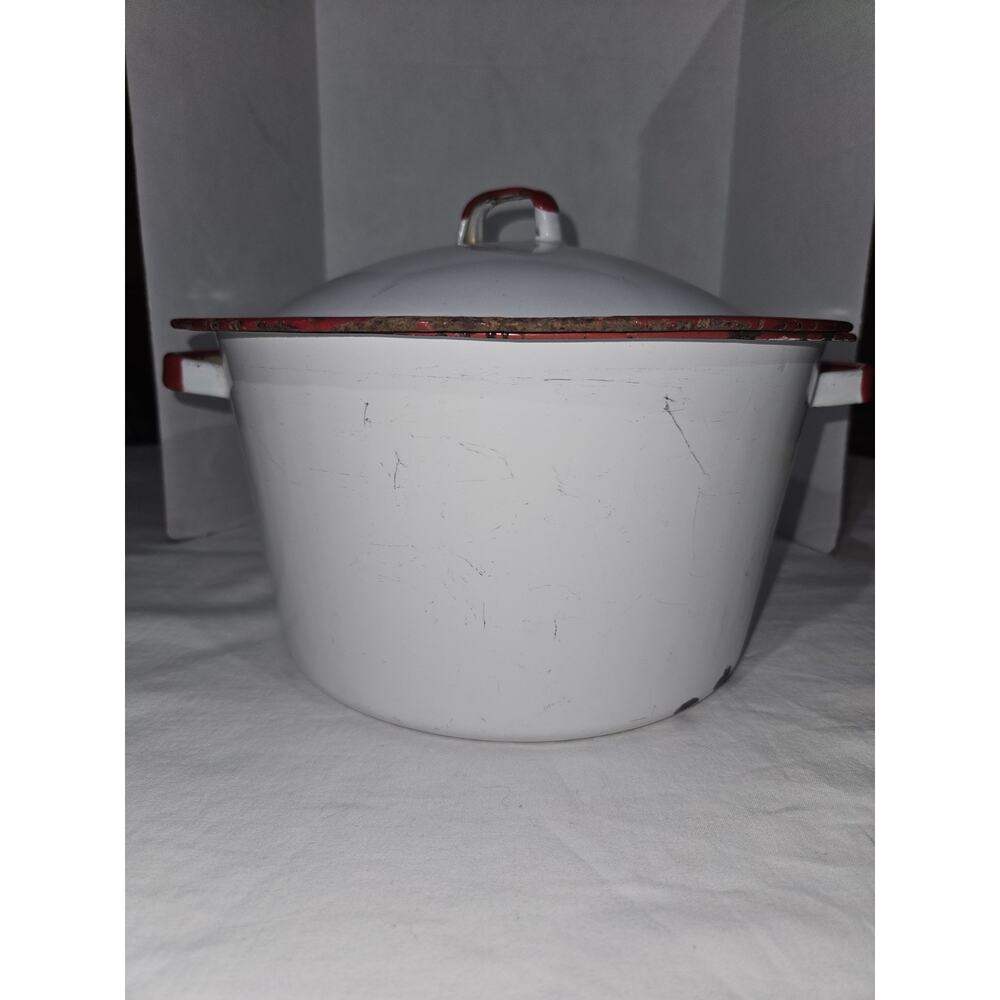 Vintage Enamelware Handled Stock Pot White with Red Trim and Lid 10-1/4” x 5.5”